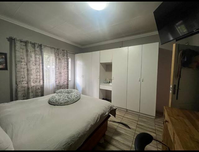 3 BEDROOM HOUSE FOR SALE IN VILLIERIA